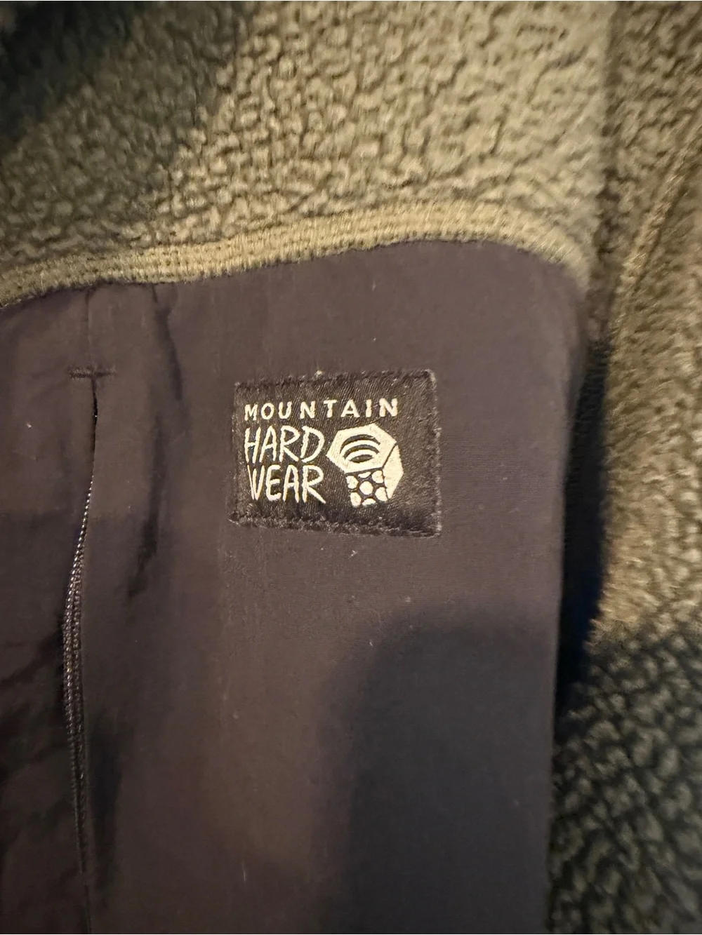 Mountain Hardwear cozy olive